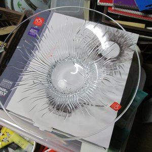 GLASS BOWL BRAND NEW